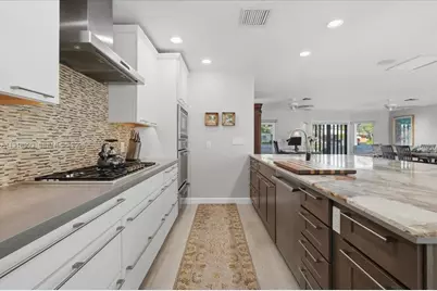 2662 NE 3rd St, Pompano Beach, FL 33062 - Photo 20