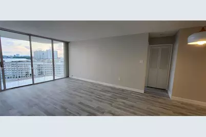 18021 Biscayne Blvd #903, Aventura, FL 33160 - Photo 6