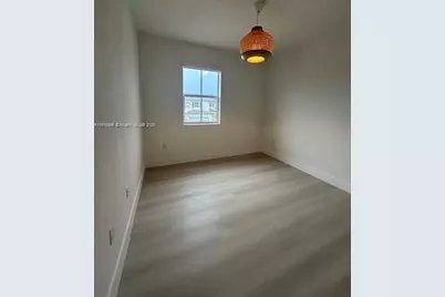 1405 SE 26th Ter #1405, Homestead, FL 33035 - Photo 12