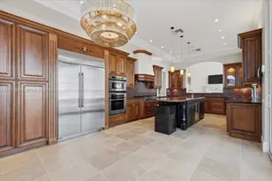 2641 NE 6th St, Pompano Beach, FL 33062 - Photo 20