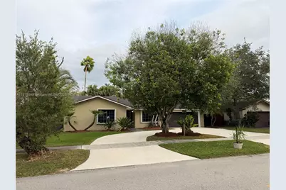 10241 SW 132nd Ave, Miami, FL 33186 - Photo 2