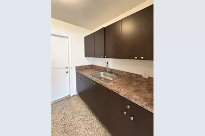 699 NE 86th St #3, Miami, FL 33138 - Photo 2