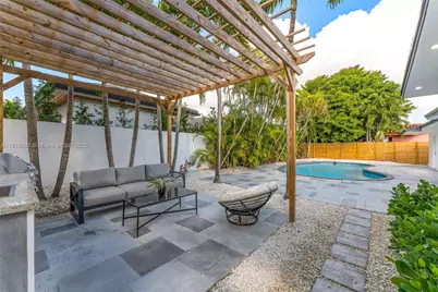 7120 SW 92nd Ave, Miami, FL 33173 - Photo 2