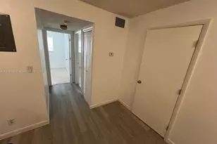 6840 Pembroke Rd, Pembroke Pines, FL 33023 - Photo 2