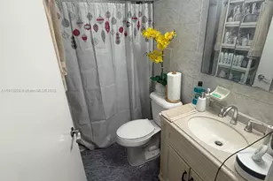 11136 SW 5th St, Sweetwater, FL 33174 - Photo 8