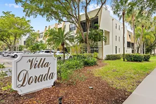 20200 W Country Club Dr, Aventura, FL 33180 - Photo 2