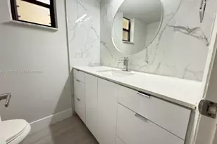 20200 W Country Club Dr, Aventura, FL 33180 - Photo 14