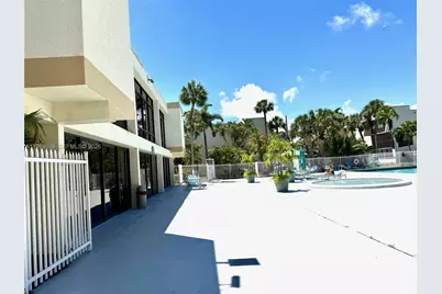 20200 W Country Club Dr #112, Aventura, FL 33180 - Photo 22