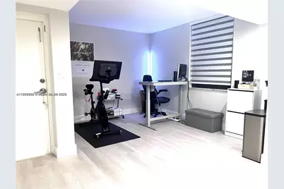 20200 W Country Club Dr #112, Aventura, FL 33180 - Photo 4