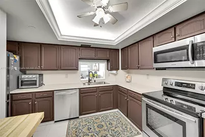 3200 N Port Royale Dr N #1009, Fort Lauderdale, FL 33308 - Photo 8