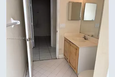 4871 NW 65th Ave, Lauderhill, FL 33319 - Photo 14