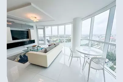 6301 Collins Ave #2707, Miami Beach, FL 33141 - Photo 8