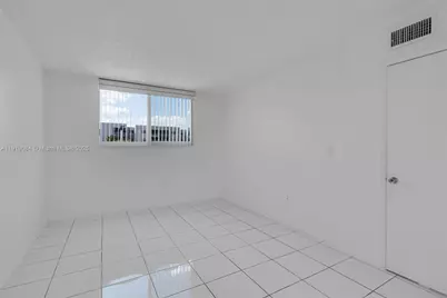 8045 NW 7th St #2301, Miami, FL 33126 - Photo 16