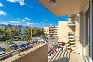 8045 NW 7th St, Miami, FL 33126 - Photo 22