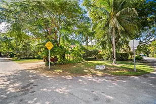 300 Manor Pl, Coral Gables, FL 33133 - Photo 16