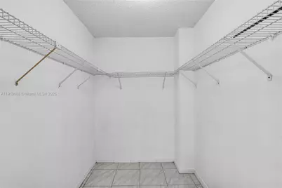 1420 Brickell Bay Dr #608B, Miami, FL 33131 - Photo 22