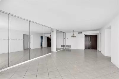 1420 Brickell Bay Dr #608B, Miami, FL 33131 - Photo 8