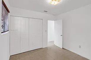 1300 NE 215th St, Miami, FL 33179 - Photo 18