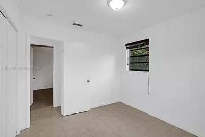 1300 NE 215th St, Miami, FL 33179 - Photo 14
