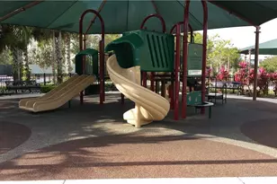 2950 N Palm Aire Dr, Pompano Beach, FL 33069 - Photo 26