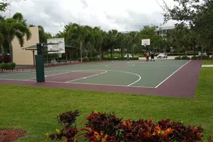 2950 N Palm Aire Dr, Pompano Beach, FL 33069 - Photo 22