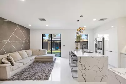 8780 NW 116th Path, Doral, FL 33178 - Photo 14