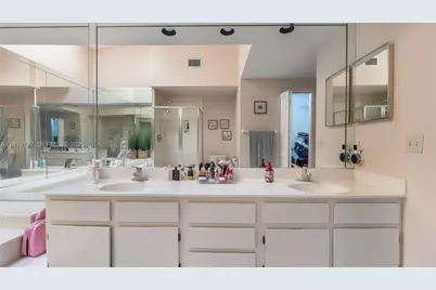 206 Washingtonia Ave, Lauderdale by the Sea, FL 33308 - Photo 26