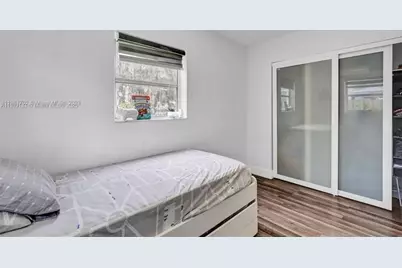 685 SW 7th Ter #3, Dania Beach, FL 33004 - Photo 8