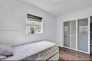 685 SW 7th Terrace, Dania Beach, FL 33004 - Photo 8