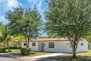 6250 SW 58th Pl, South Miami, FL 33143 - Photo 2