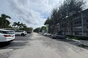 300 SW 134th Way, Pembroke Pines, FL 33027 - Photo 10