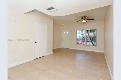 43 Simonton Cir, Weston, FL 33326 - Photo 4