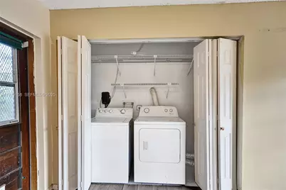 5551 SW 57th St, Davie, FL 33314 - Photo 22