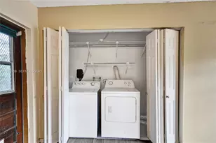 5551 SW 57th St, Davie, FL 33314 - Photo 22