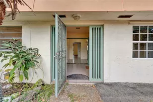 5551 SW 57th St, Davie, FL 33314 - Photo 4