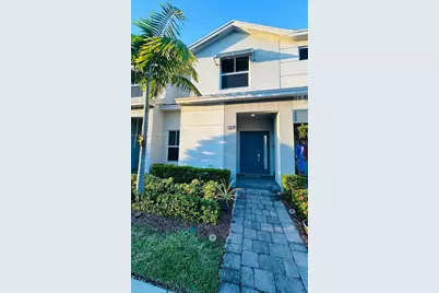 325 NE 1st Dr, Florida City, FL 33034 - Photo 1