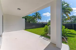 12330 SW 219th St, Miami, FL 33170 - Photo 22