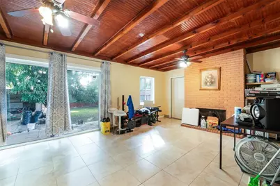 2840 NW 4th St, Miami, FL 33125 - Photo 8