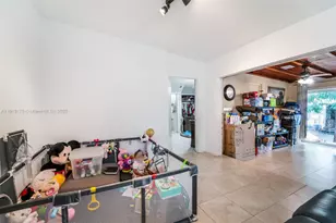 2840 NW 4th St, Miami, FL 33125 - Photo 6