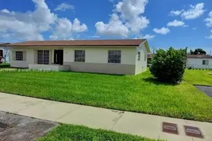 14405 SW 105th Ct, Miami, FL 33176 - Photo 1