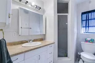 17860 NE 9th Pl, North Miami Beach, FL 33162 - Photo 36