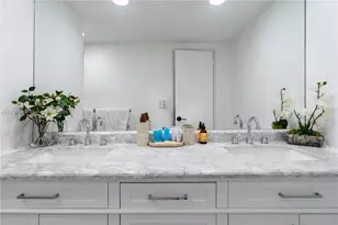 4001 S Ocean Dr, Hollywood, FL 33019 - Photo 10