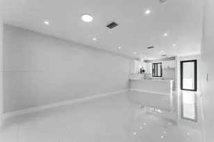 12383 SW 220th St, Miami, FL 33170 - Photo 8
