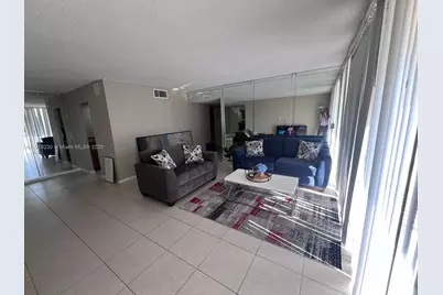 7051 Environ Blvd #433, Lauderhill, FL 33319 - Photo 8