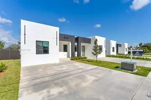 12389 SW 220th St, Miami, FL 33170 - Photo 2