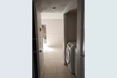 5831 Blueberry Ct #80, Lauderhill, FL 33313 - Photo 8