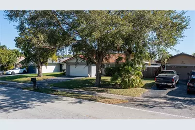 2713 NW 123rd Ave, Coral Springs, FL 33065 - Photo 52