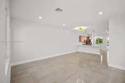 10270 NW 66th St #110, Doral, FL 33178 - Photo 4