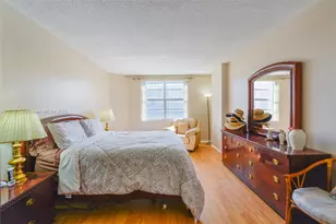 1985 S Ocean Dr, Hallandale Beach, FL 33009 - Photo 14