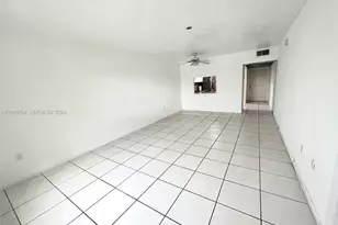 18900 NE 3rd Ct, Miami, FL 33179 - Photo 4